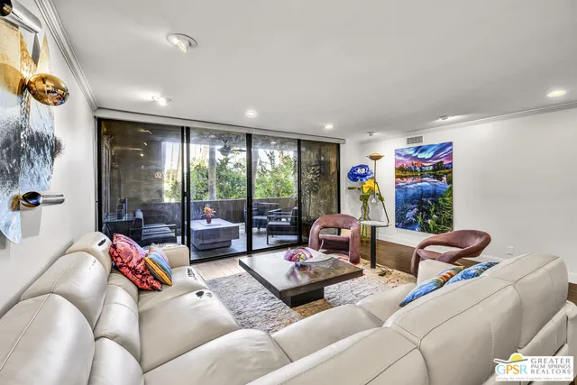 $499,000 | 1660 La Reina Way, Unit 1A, Palm Springs, CA 92264