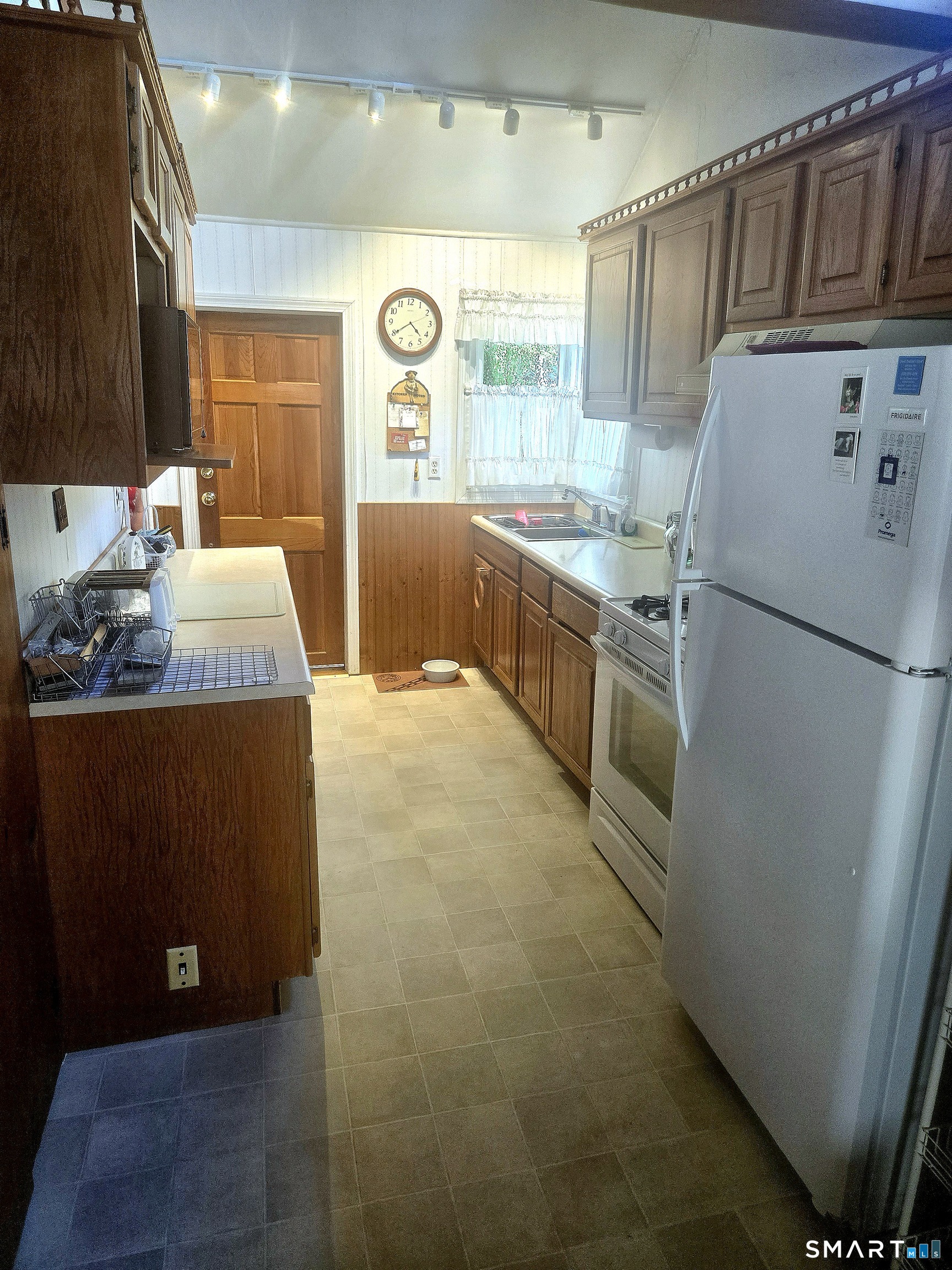 12 Loyola Rd Extension Woodstock, CT 06281 - Photo 6 of 27