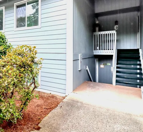 $259,000 | 2949 Mile Hill Drive, Unit C7, Port Orchard, WA 98366