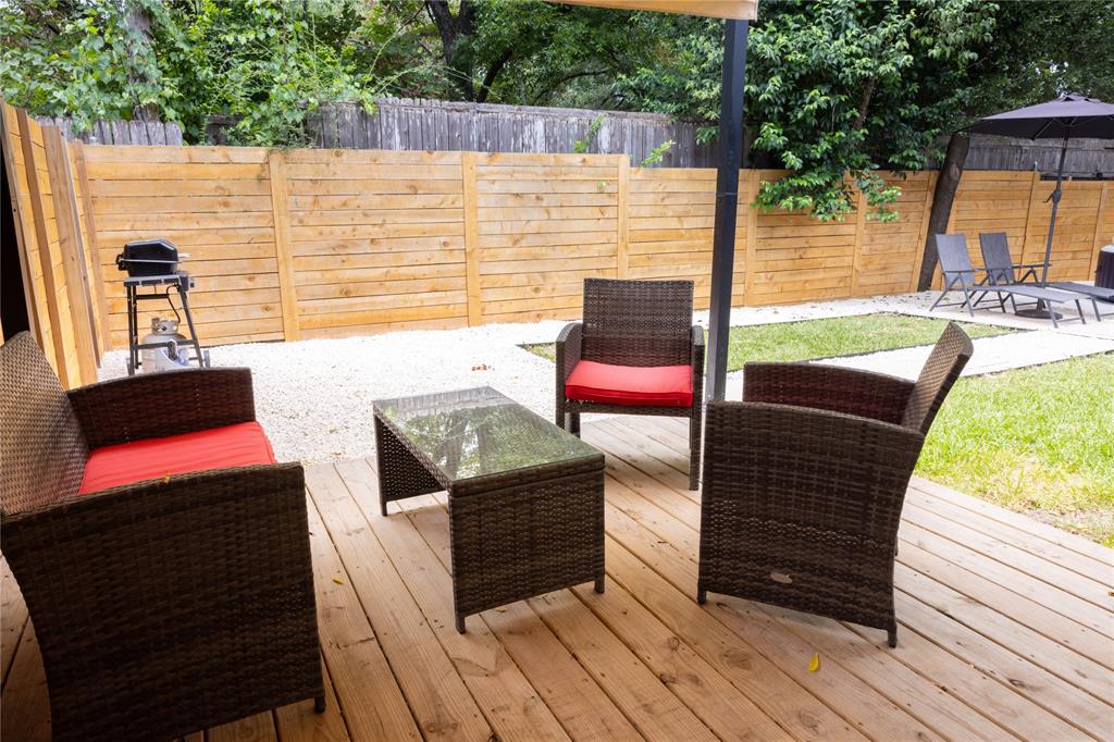 1402 Braes Ridge Drive, Unit B Austin, TX 78723 - Photo 12 of 13 a view of sitting area with seating space