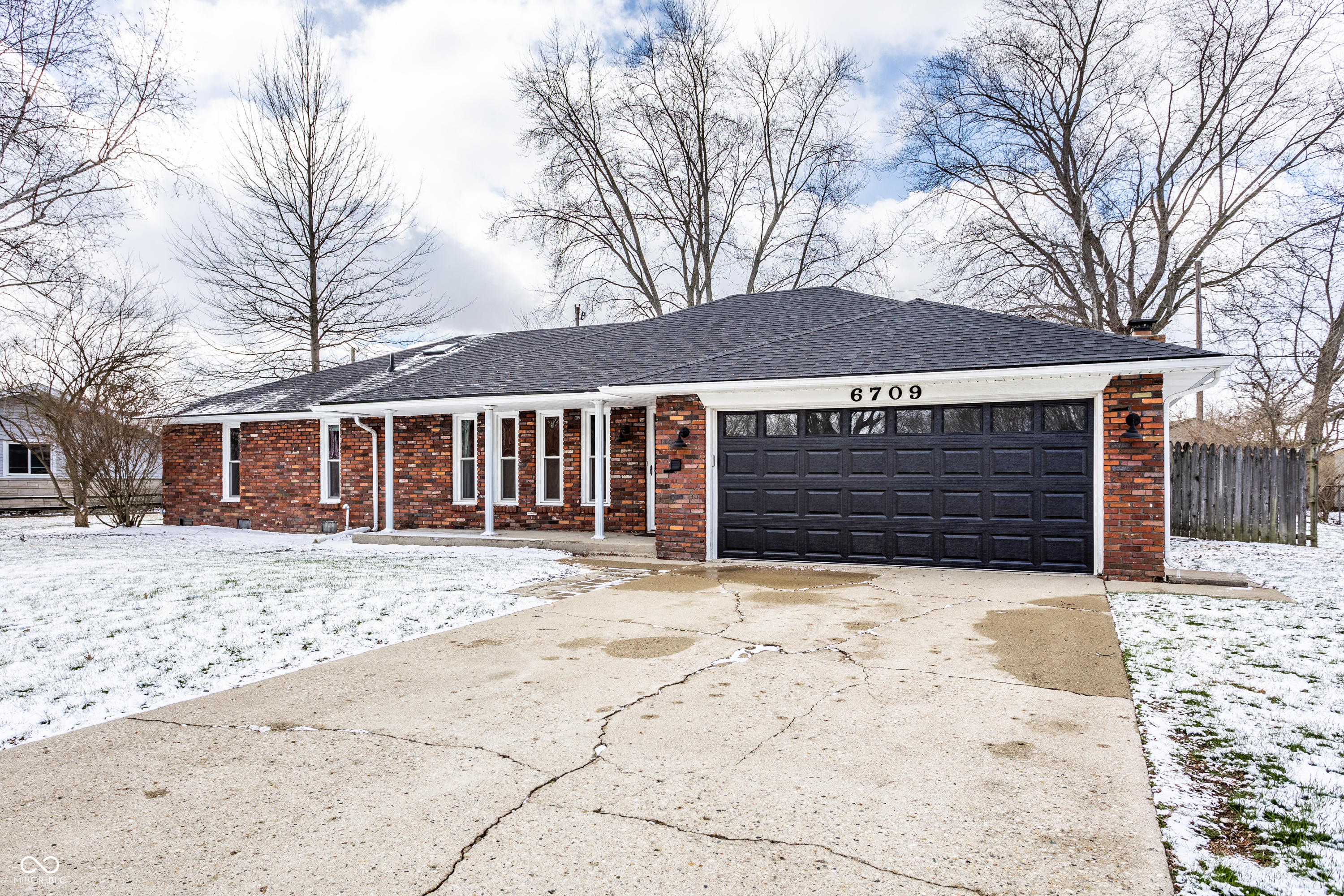 6709 Jackson Street Anderson, IN 46013 - Photo 38 of 40