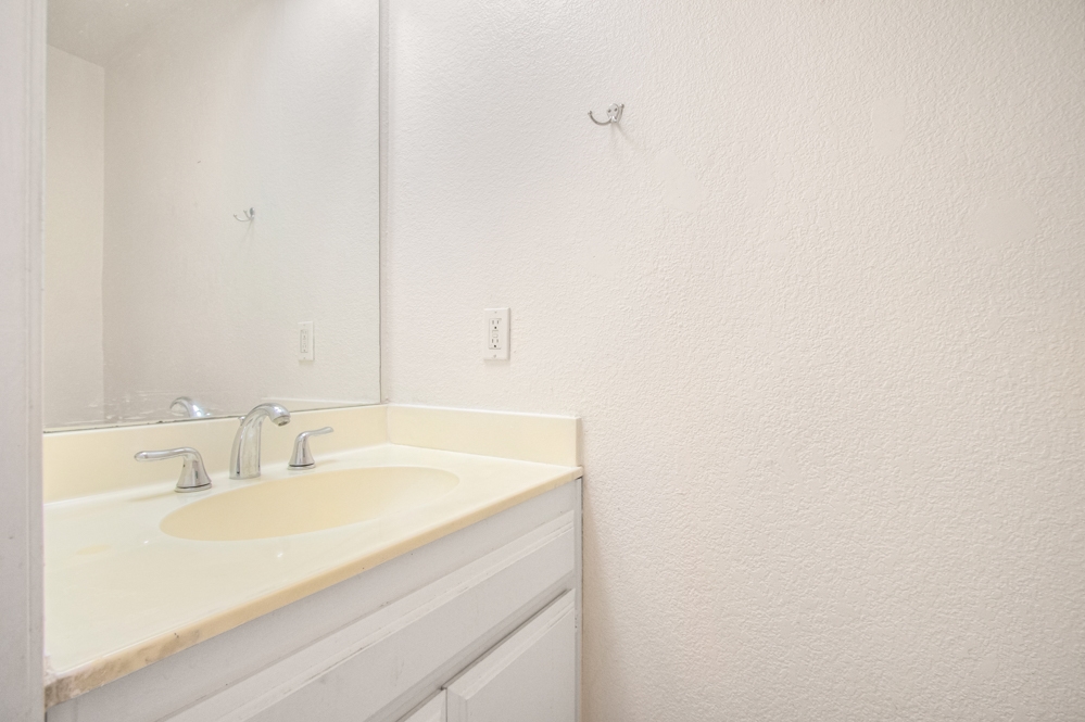 320 Grapevine Road, Unit 111 Vista, CA 92083 - Photo 7 of 23