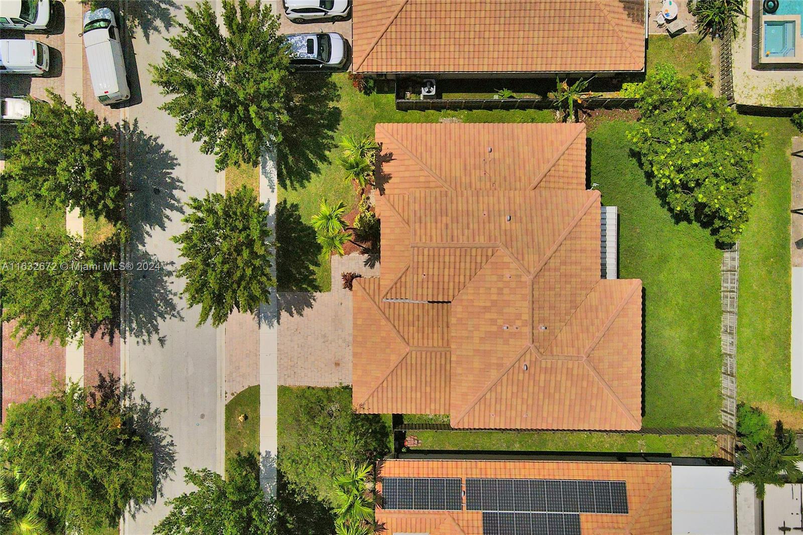 588 Southeast 35th Terrace Homestead, FL 33033 - Photo 35 of 37 an aerial view of multiple house