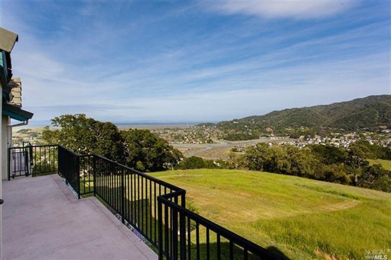 Panoramic views from the deck