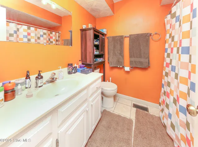 $364,900 | 115 East White Pine Drive, Moyock, NC 27958