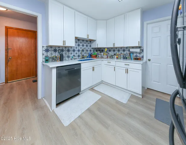 $364,900 | 115 East White Pine Drive, Moyock, NC 27958