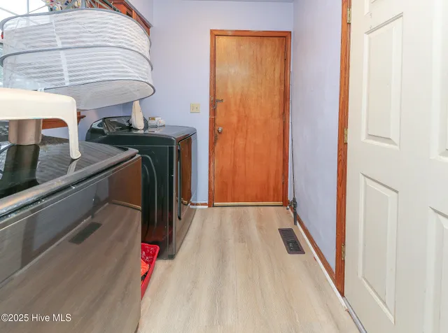 $364,900 | 115 East White Pine Drive, Moyock, NC 27958