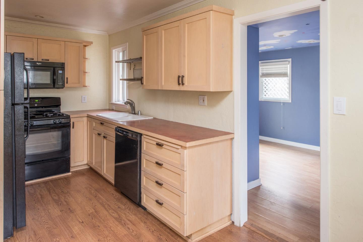 78 Work Avenue Del Rey Oaks, CA 93940 - Photo 8 of 19 Gallery Image 8