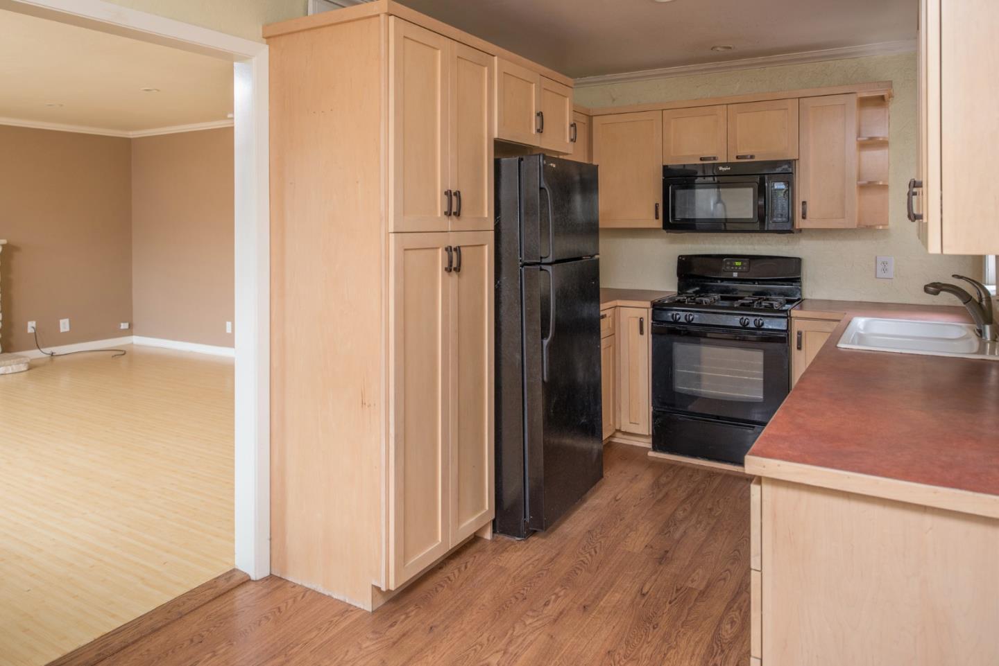 78 Work Avenue Del Rey Oaks, CA 93940 - Photo 9 of 19 Gallery Image 9