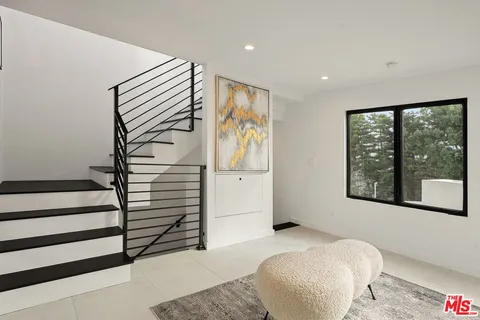 $3,249,000 | 3401 Keeshen Drive, Los Angeles, CA 90066