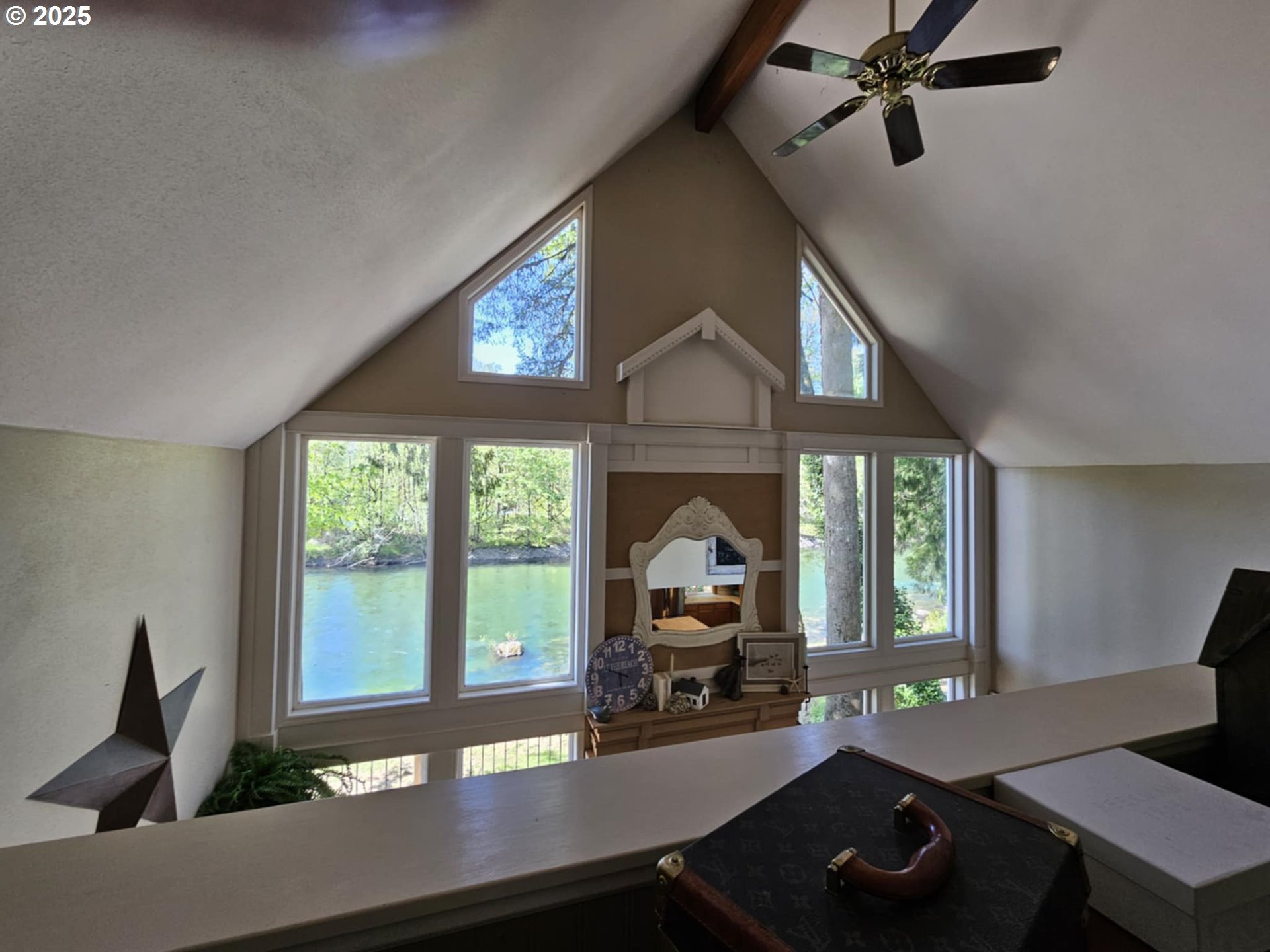 41485 Deerhorn Road Springfield, OR 97478 - Photo 14 of 32 Gallery Image 14