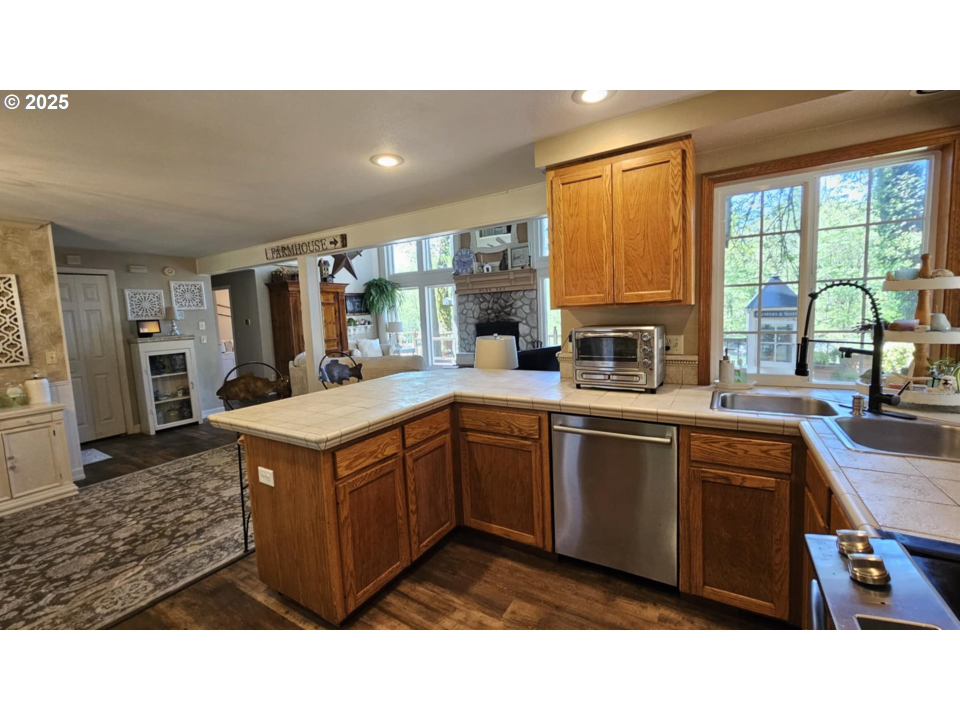 41485 Deerhorn Road Springfield, OR 97478 - Photo 9 of 32 Gallery Image 9