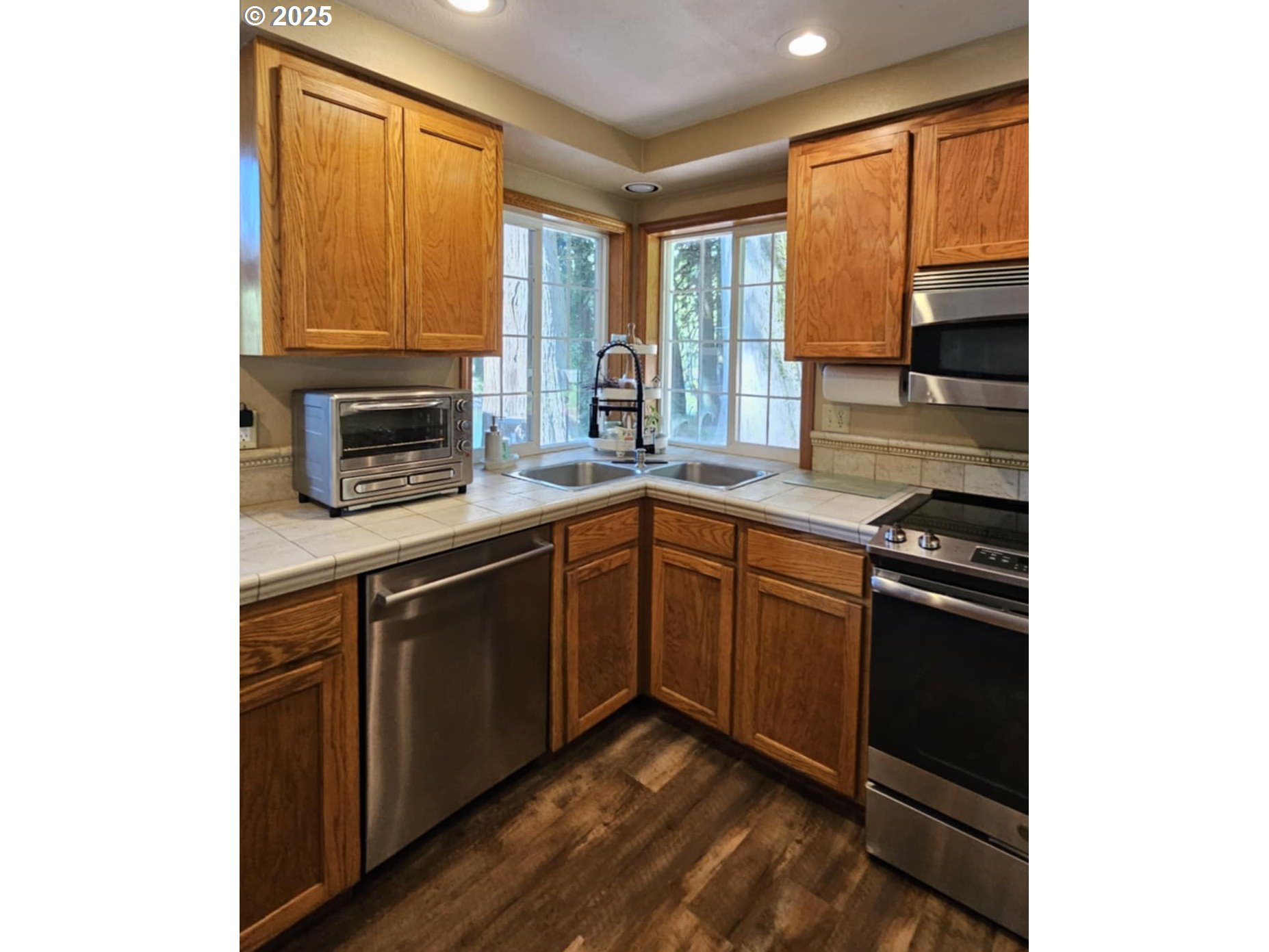 41485 Deerhorn Road Springfield, OR 97478 - Photo 10 of 32 Gallery Image 10