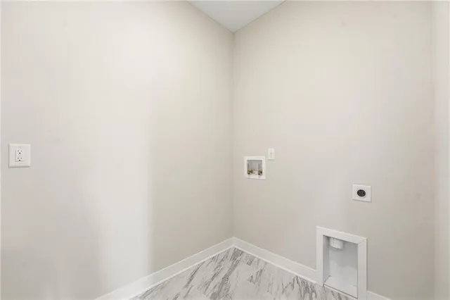 $459,500 | 9030 Southwest 5 Street, Blue Springs, MO 64064