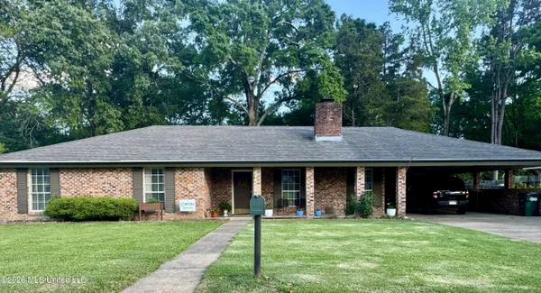 $216,900 | 113 Rollingwood Drive, Natchez, MS 39120