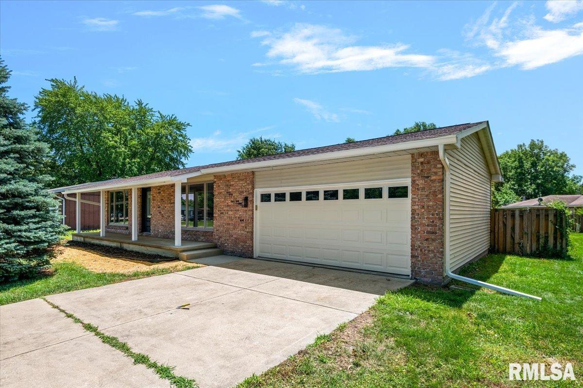 2320 Lindbergh Boulevard Springfield, IL 62704 - Photo 3 of 36