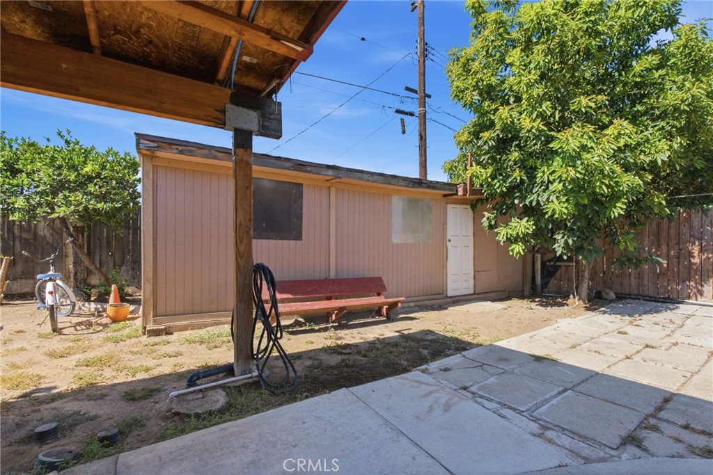 6638 Park Rialto, CA 92376 - Photo 25 of 36