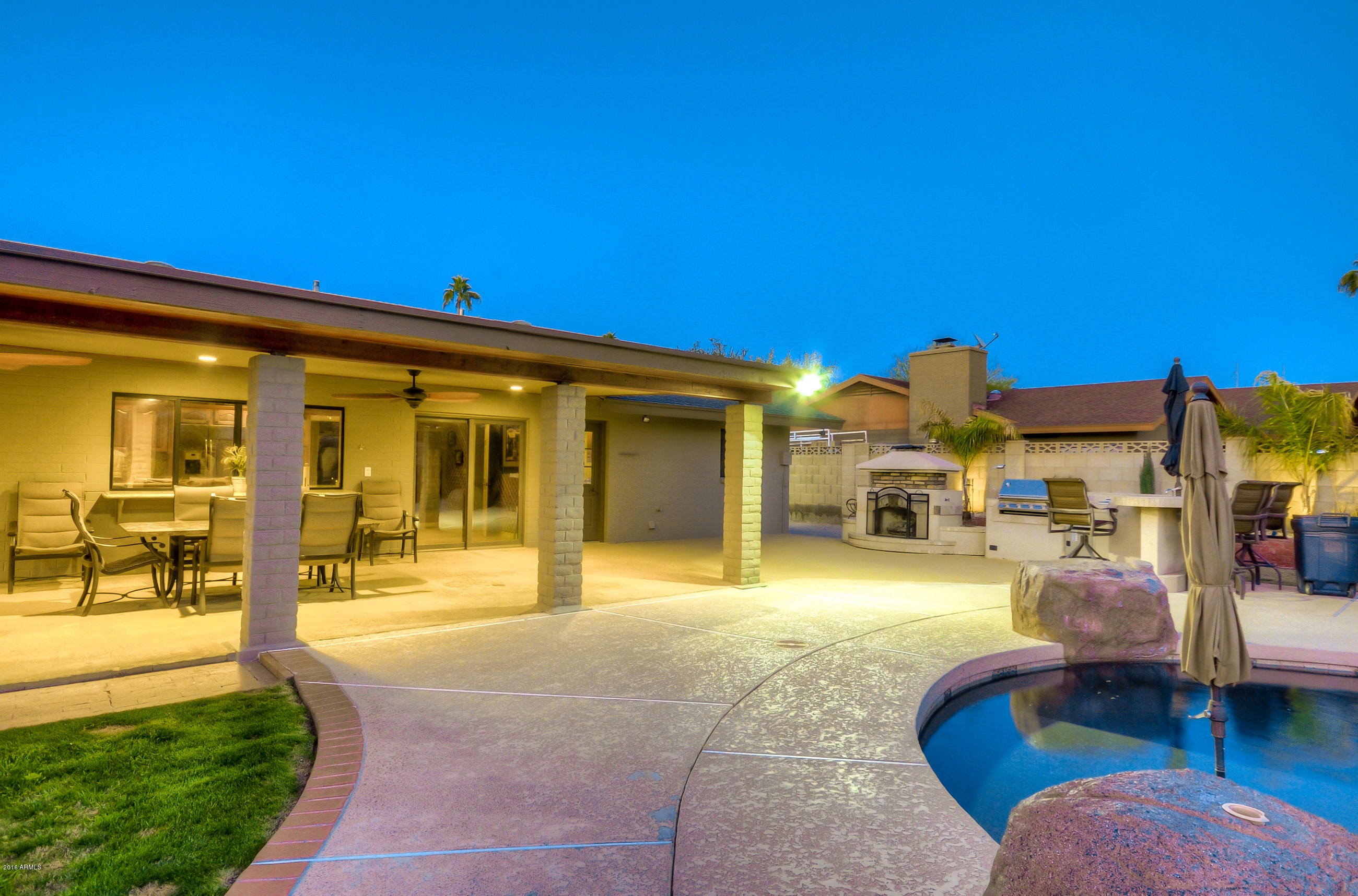 401 East Deepdale Road Phoenix, AZ 85022 - Photo 41 of 67 Twilight Rear (3)