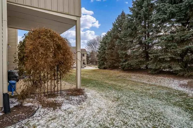 $190,000 | 5683 Oak Village Drive, Roscoe, IL 61073