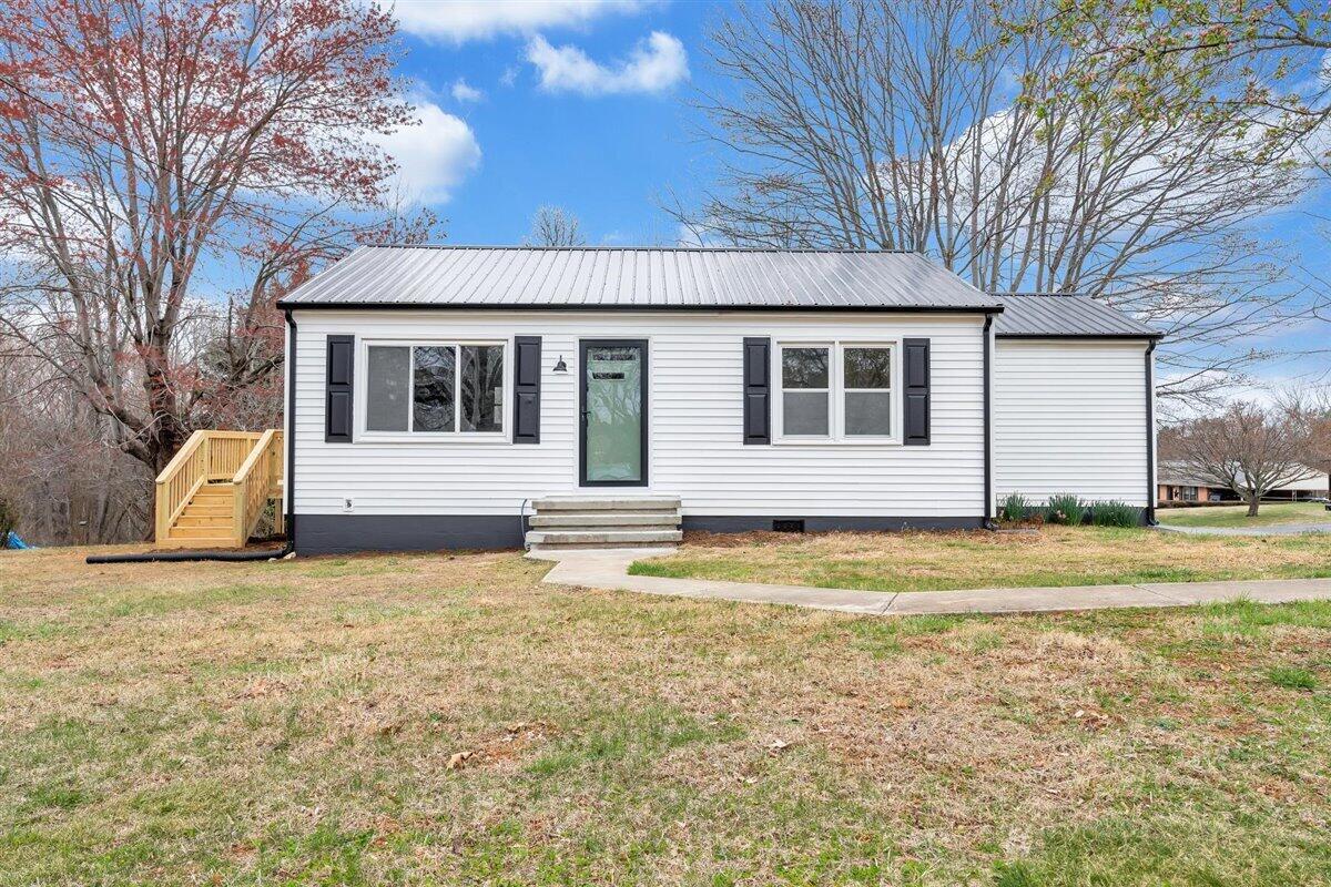 1506 Clearview Road Bedford, VA 24523 - Photo 1 of 42 01-MIB01936