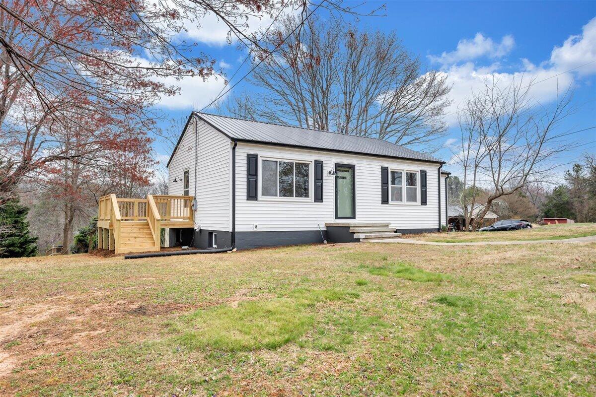1506 Clearview Road Bedford, VA 24523 - Photo 35 of 42 35-MIB01951