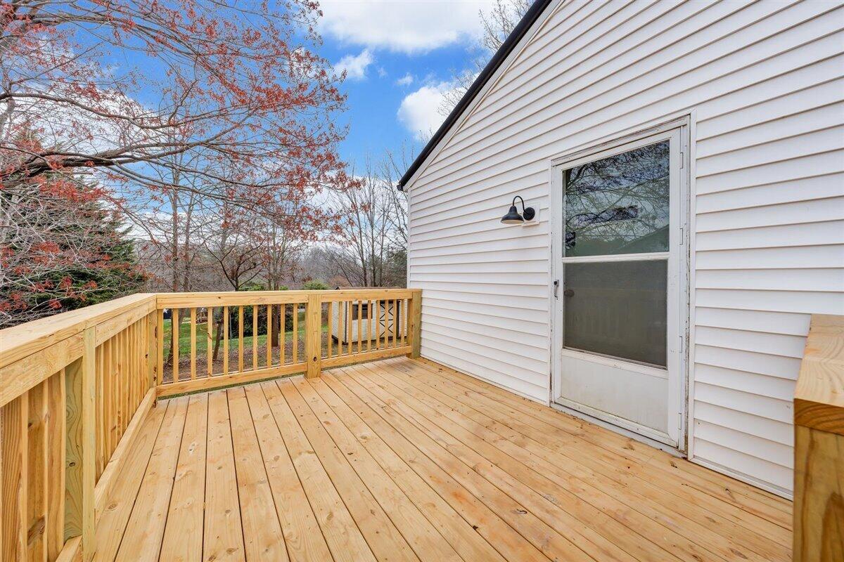 1506 Clearview Road Bedford, VA 24523 - Photo 37 of 42 37-MIB01957