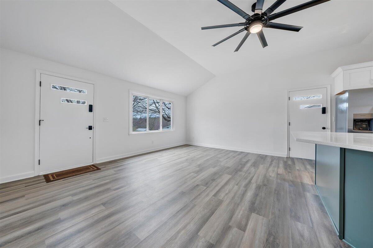 1506 Clearview Road Bedford, VA 24523 - Photo 5 of 42 05-MIB01858