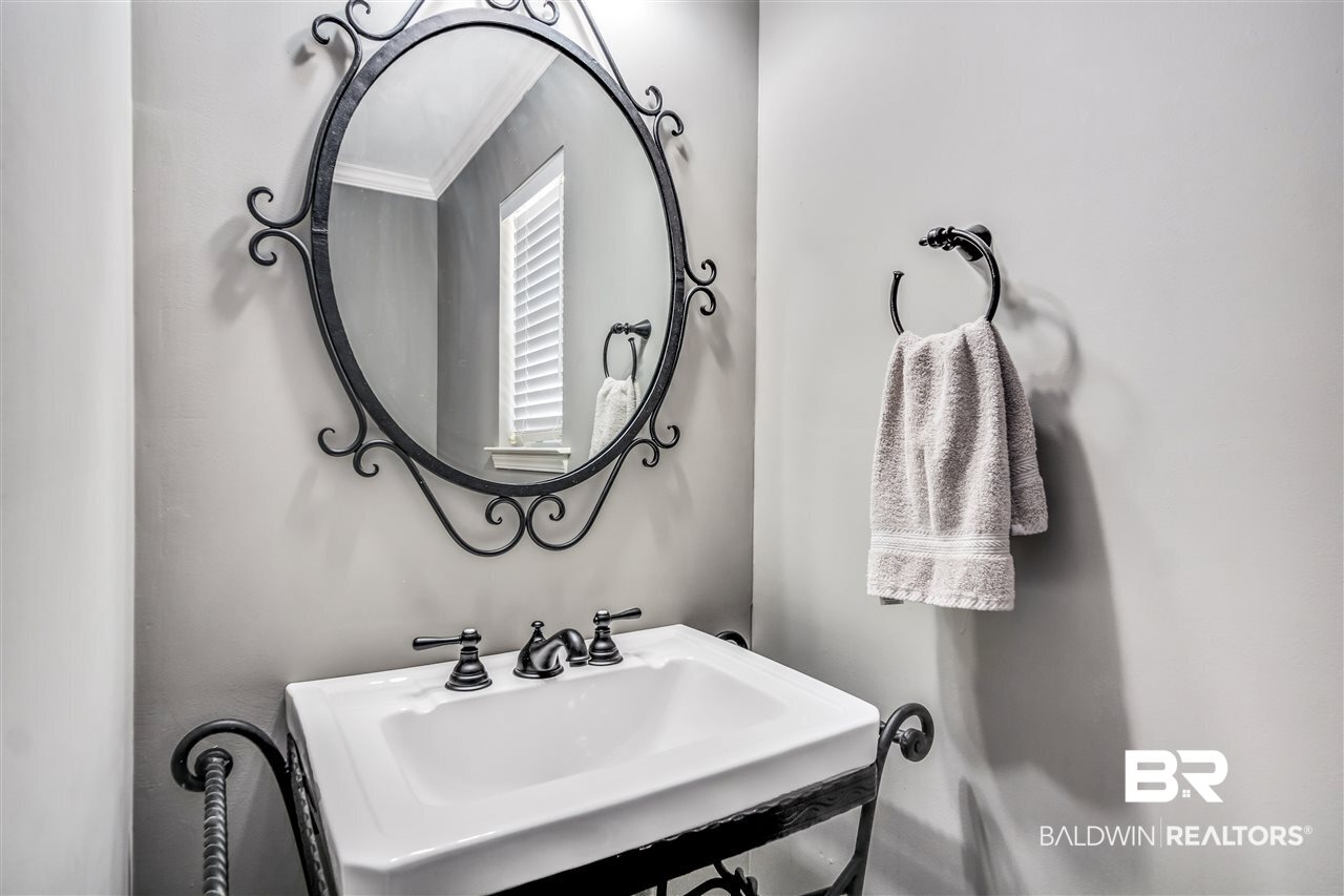 5705 Shain Street Mobile, AL 36609 - Photo 18 of 40 Gallery Image 18