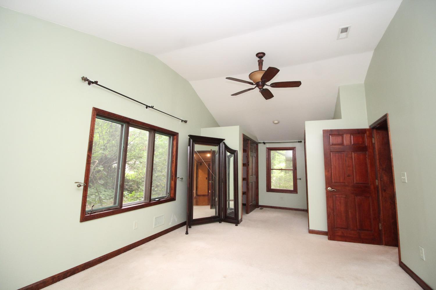 8581 Livingston Road Cincinnati, OH 45251 - Photo 11 of 35 Gallery Image 11