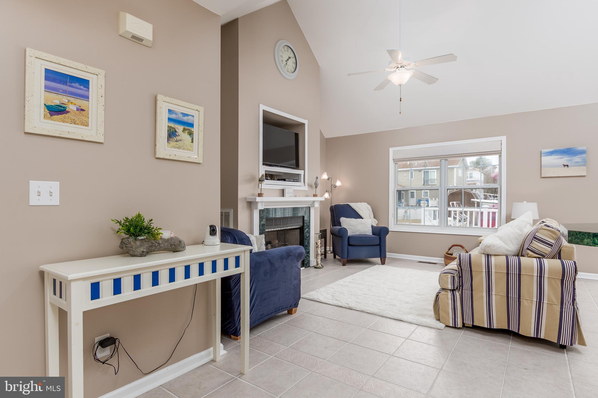10507 Norwich Road Ocean City, MD 21842 - Photo 11 of 38 Enter in and enjoy the view and comfort