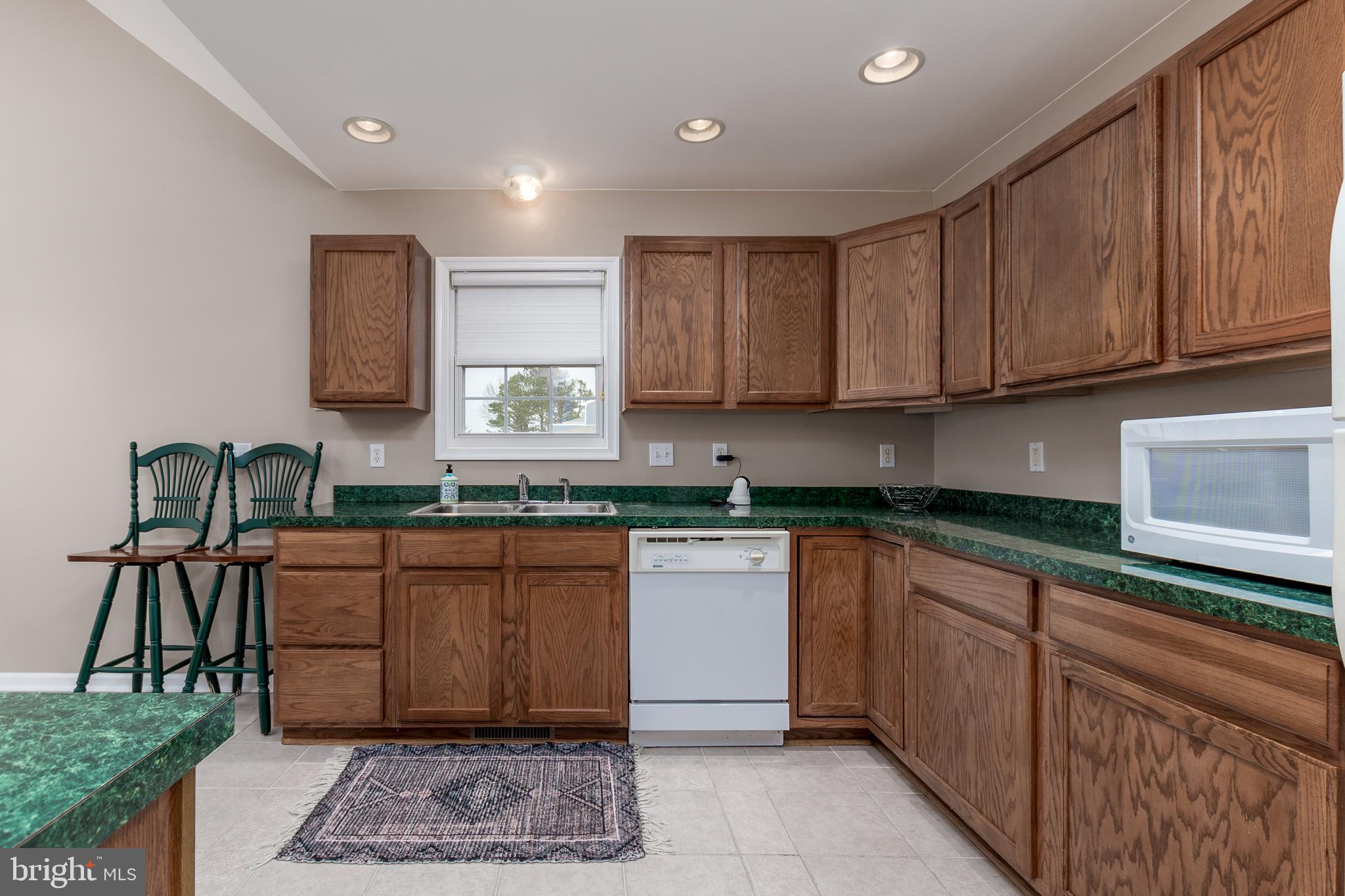 10507 Norwich Road Ocean City, MD 21842 - Photo 17 of 38 Kitchen