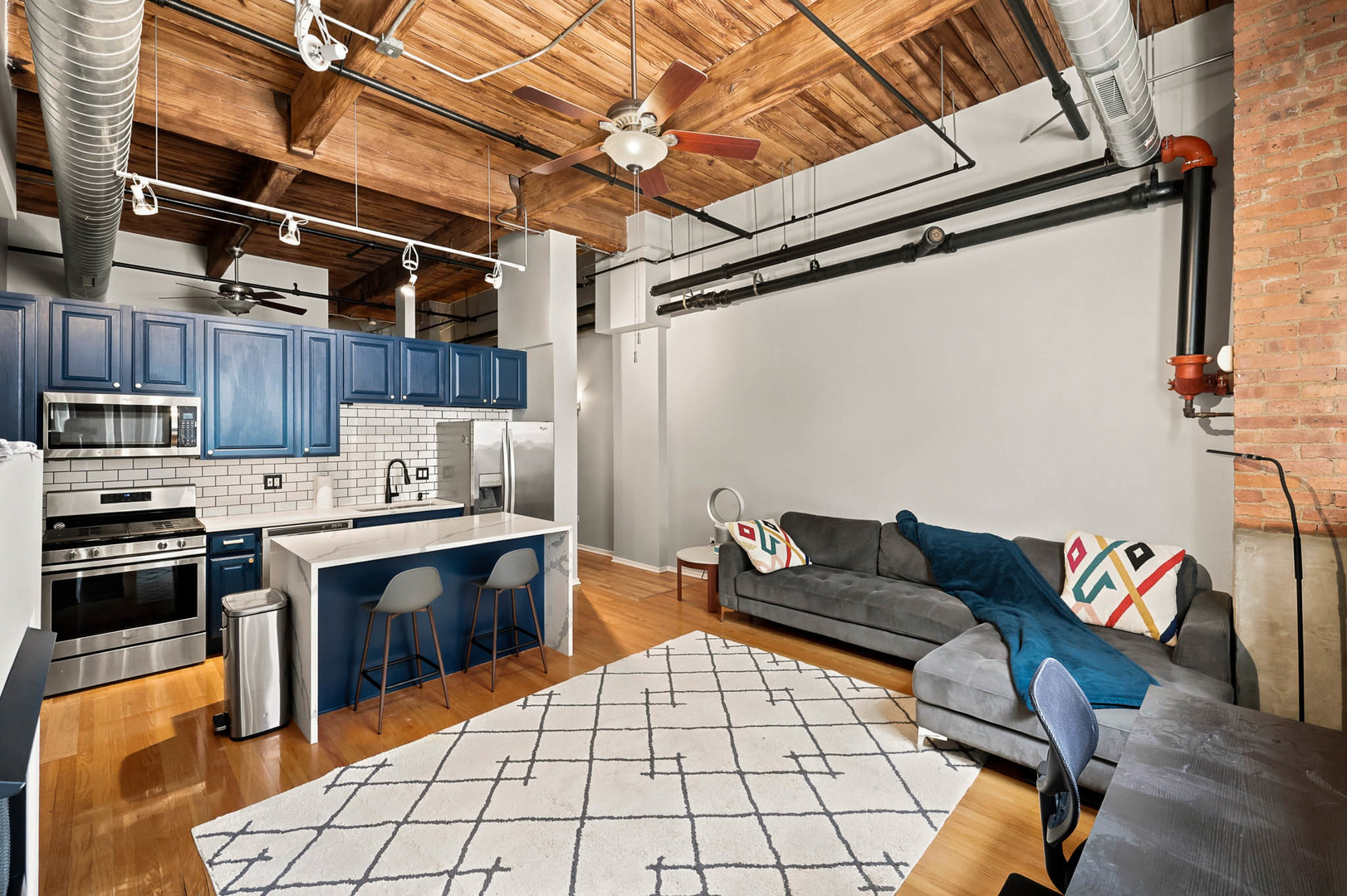1500 West Monroe Street, Unit 126 Chicago, IL 60607 - Photo 4 of 15