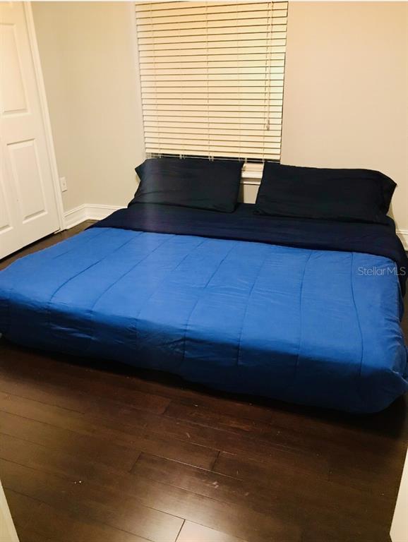 5219 Mystic Point Court Orlando, FL 32812 - Photo 10 of 13 a view of table and chair