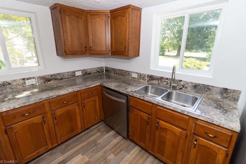 426 Hasty School Road Thomasville, NC 27360 - Photo 8 of 24