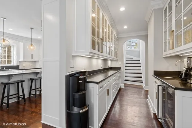 $2,599,000 | 1284 North Sheridan Road, Lake Forest, IL 60045