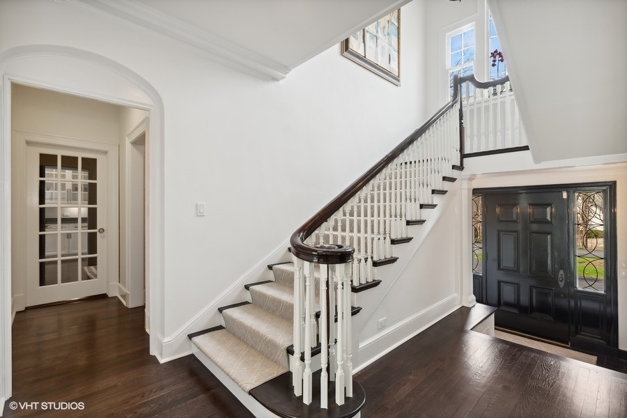 1284 North Sheridan Road Lake Forest, IL 60045 - Photo 2 of 39