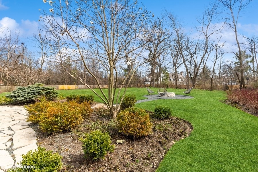 1284 North Sheridan Road Lake Forest, IL 60045 - Photo 32 of 39