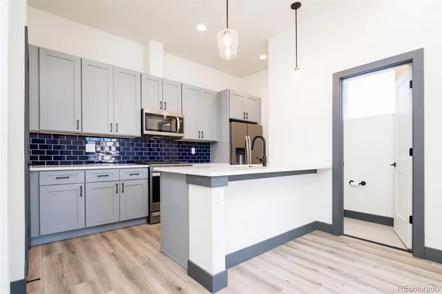 $2,600 | 3569 South Pennsylvania Street, Unit E, Englewood, CO 80113