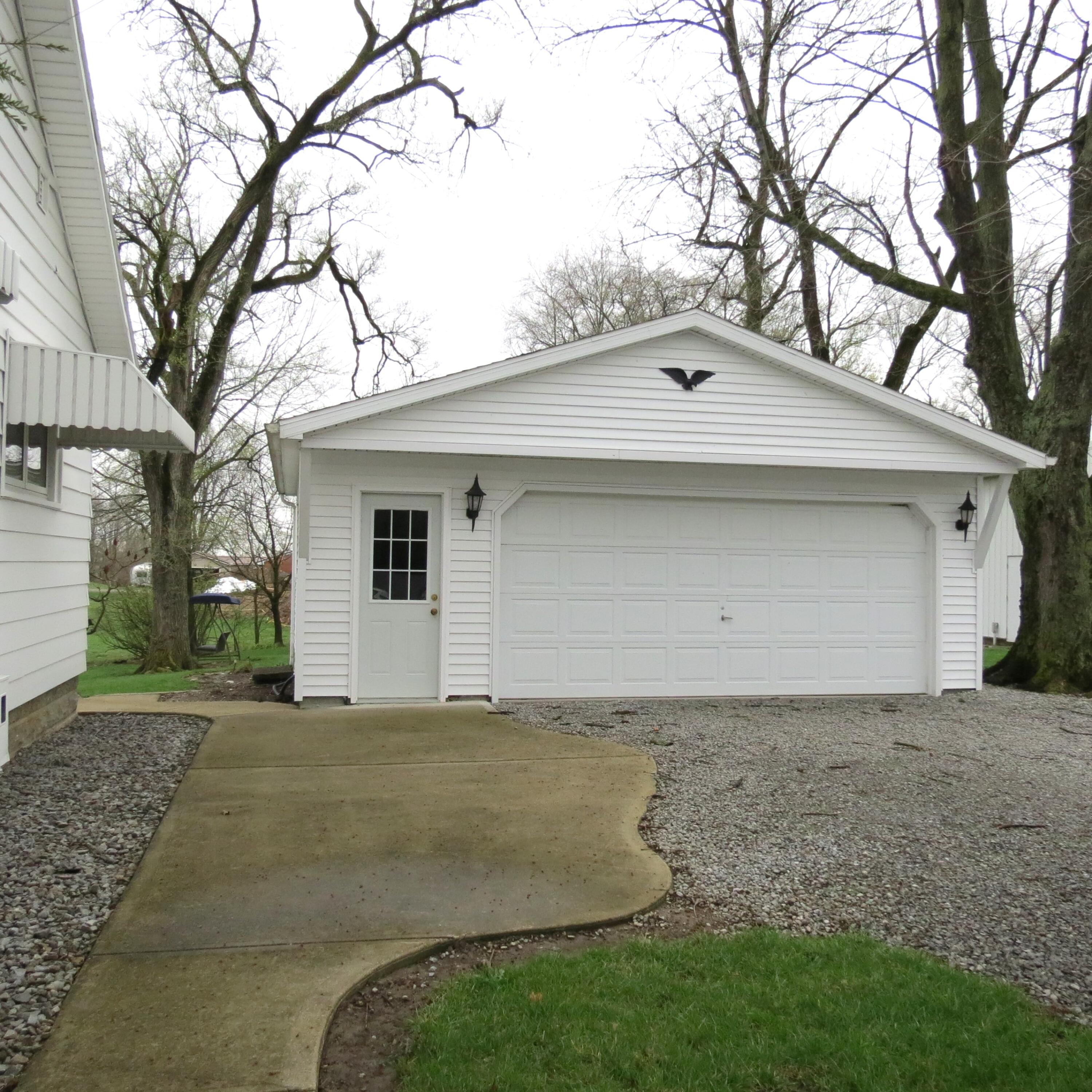 17516 Montra Road Anna, OH 45302 - Photo 2 of 30