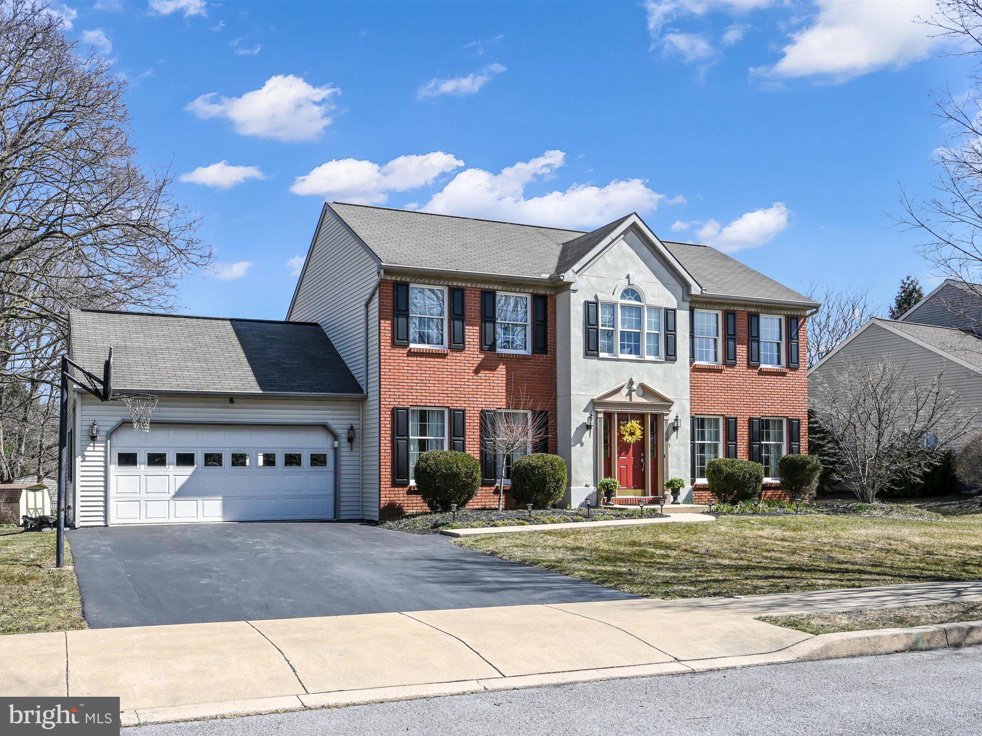 651 Laurel Avenue Lititz, PA 17543 - Photo 3 of 48