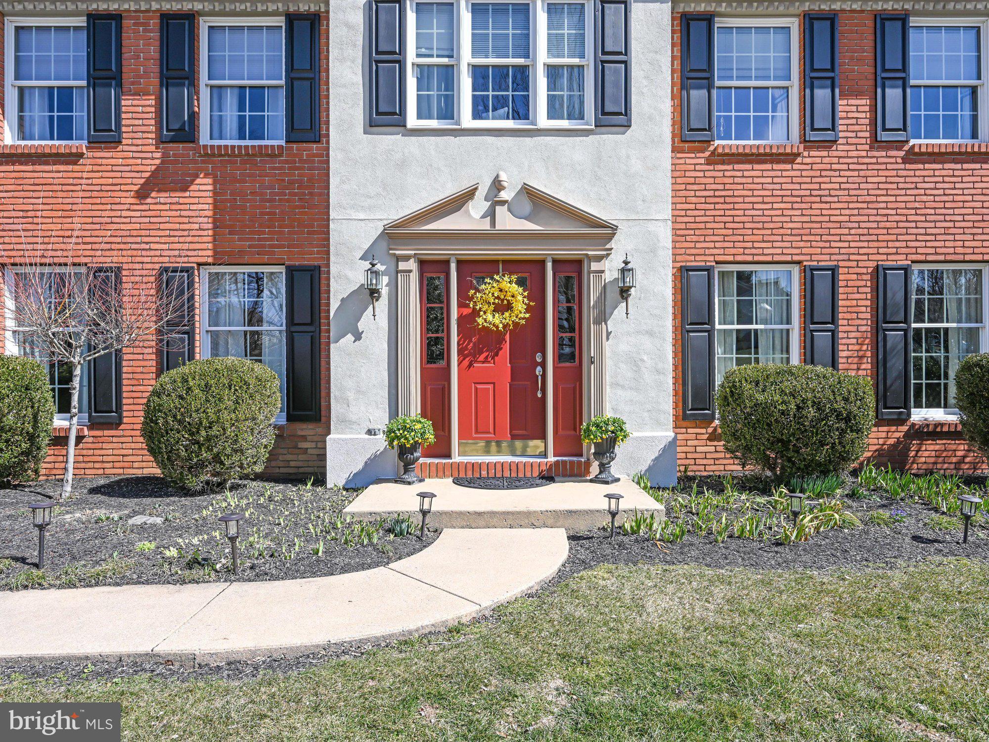 651 Laurel Avenue Lititz, PA 17543 - Photo 5 of 48