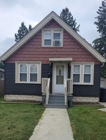 $175,000 | 4233 West Sieben Place, Milwaukee, WI 53216