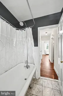$245,000 | 3405 Commonwealth Avenue, Unit B, Alexandria, VA 22305