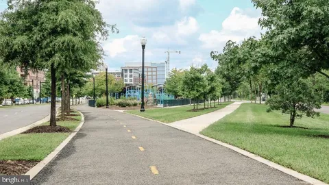 $245,000 | 3405 Commonwealth Avenue, Unit B, Alexandria, VA 22305
