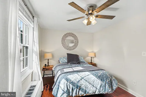 $245,000 | 3405 Commonwealth Avenue, Unit B, Alexandria, VA 22305