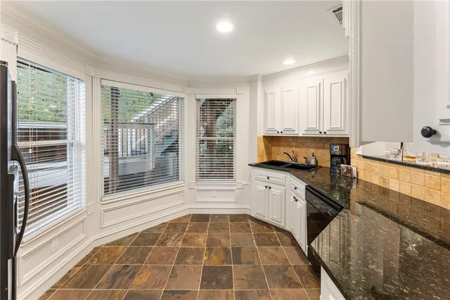 $6,000 | 6005 Oakbury Lane, Suwanee, GA 30024