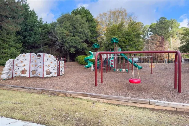 $6,000 | 6005 Oakbury Lane, Suwanee, GA 30024