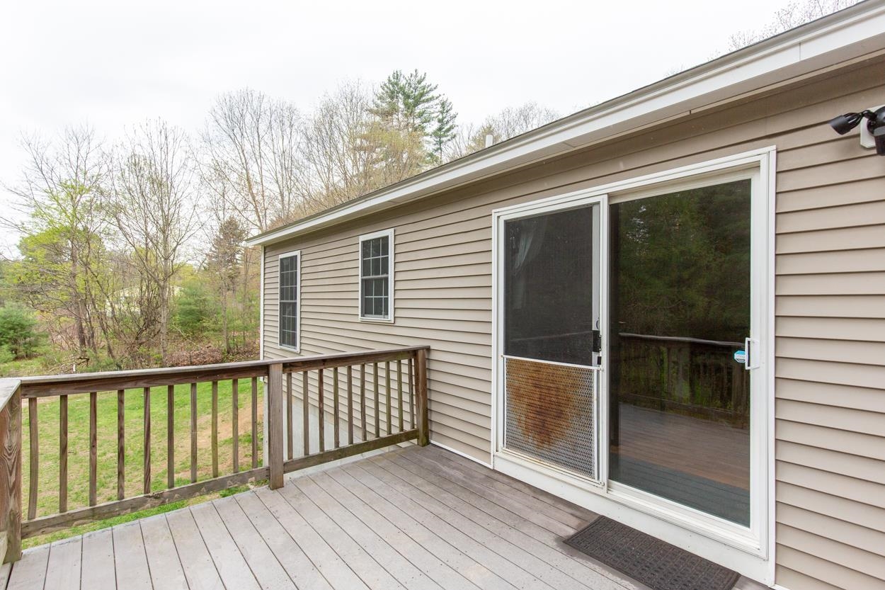 815 Bachelder Road Pembroke, NH 03275 - Photo 4 of 50