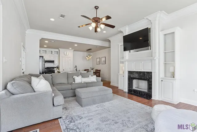 $318,500 | 2060 Springmorning Drive, St. George, LA 70810