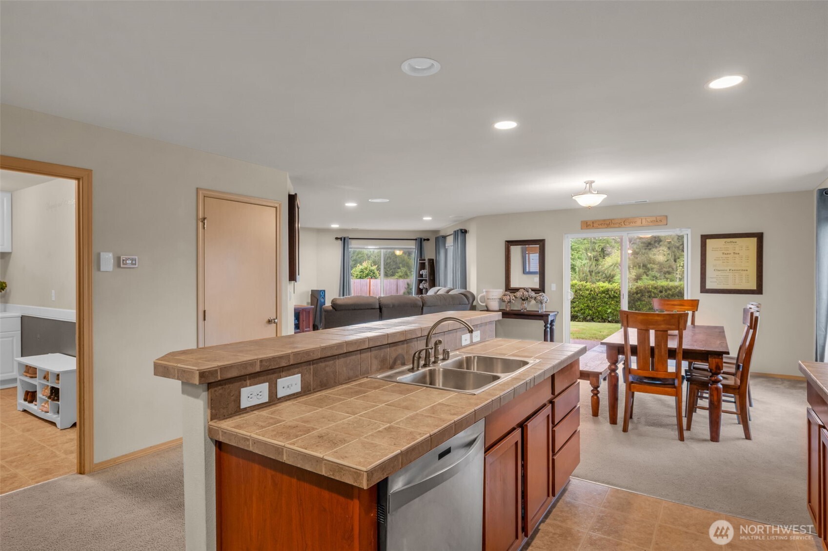 20489 Rustic View Road Southeast Monroe, WA 98272 - Photo 11 of 40